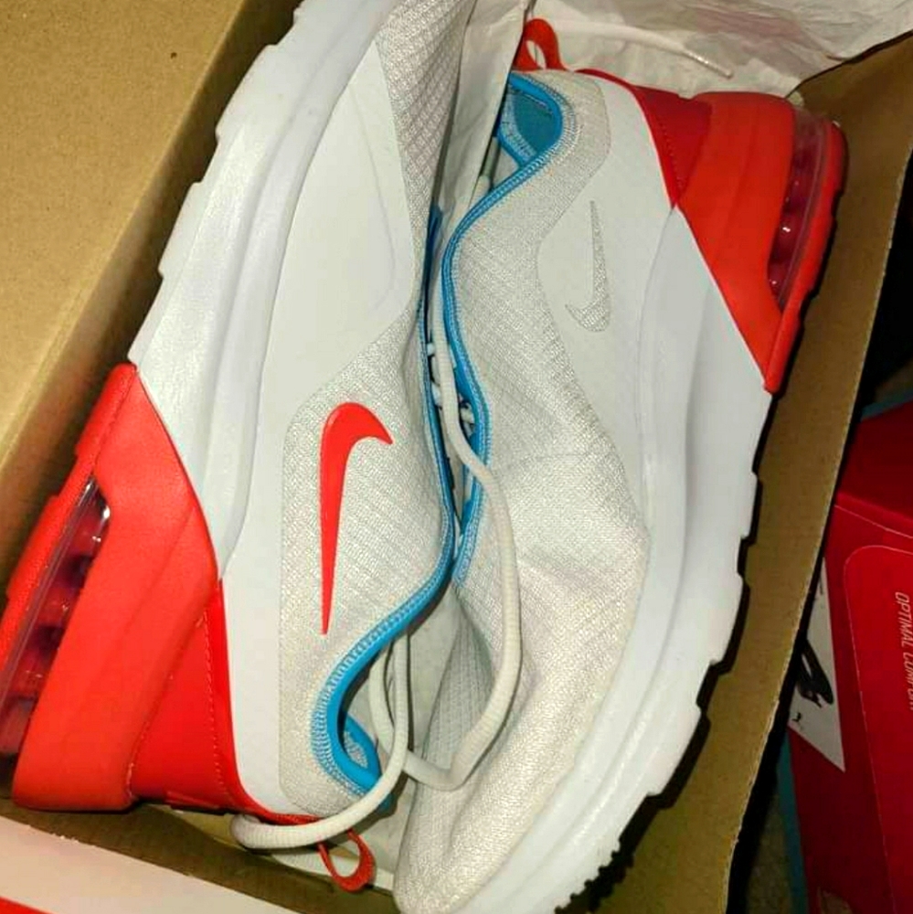 Womens nike shoes